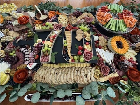 70 CharCUTErie Woo