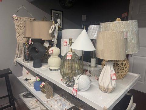 D&D Liquidators Sterling MA lamps D&D Liquidators Sterling MA lamps