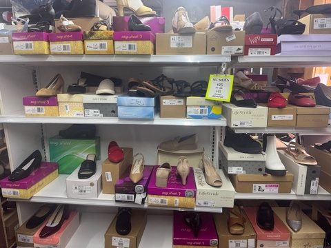 D&D Liquidators Sterling MA shoes D&D Liquidators Sterling MA shoes