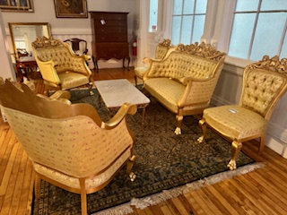 home decor and antiques consignment shops in Central Mass