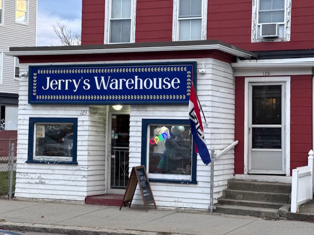 Thrift, Consignment and Vintage Clothing Shops in Central Mass 1